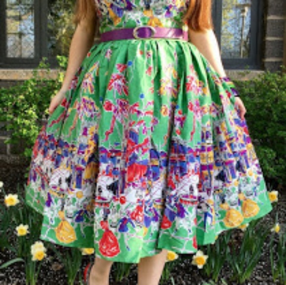 Carnival Annette with belt - Picture 3 of 4